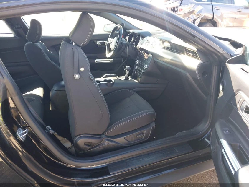 Ford Mustang 5.0l Gt Fastback, снимка 5 - Автомобили и джипове - 54655735