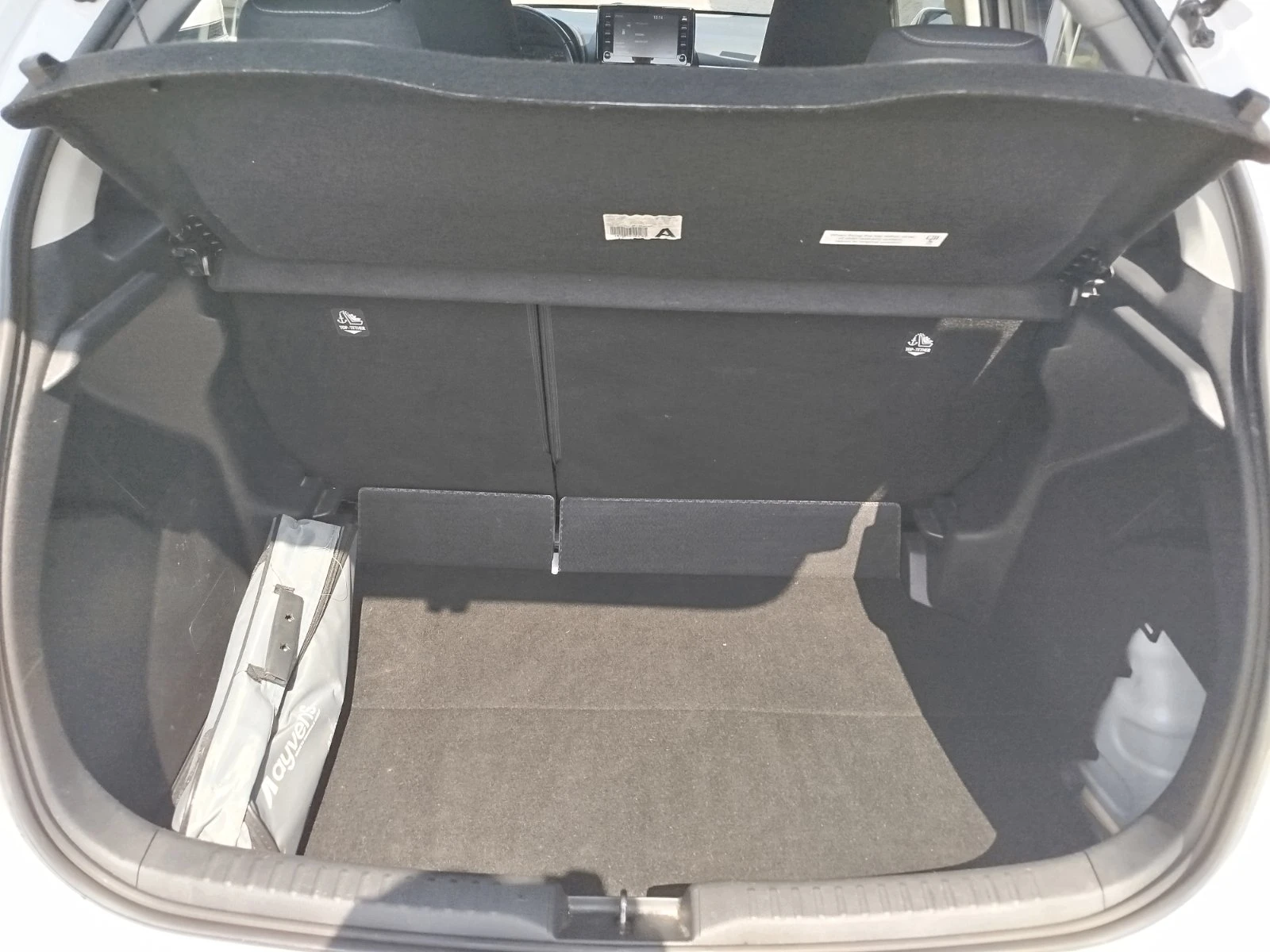 Toyota Yaris Hybird / 1.5 / 116 �.�. / e-CVT | Mobile.bg � ����������� 9