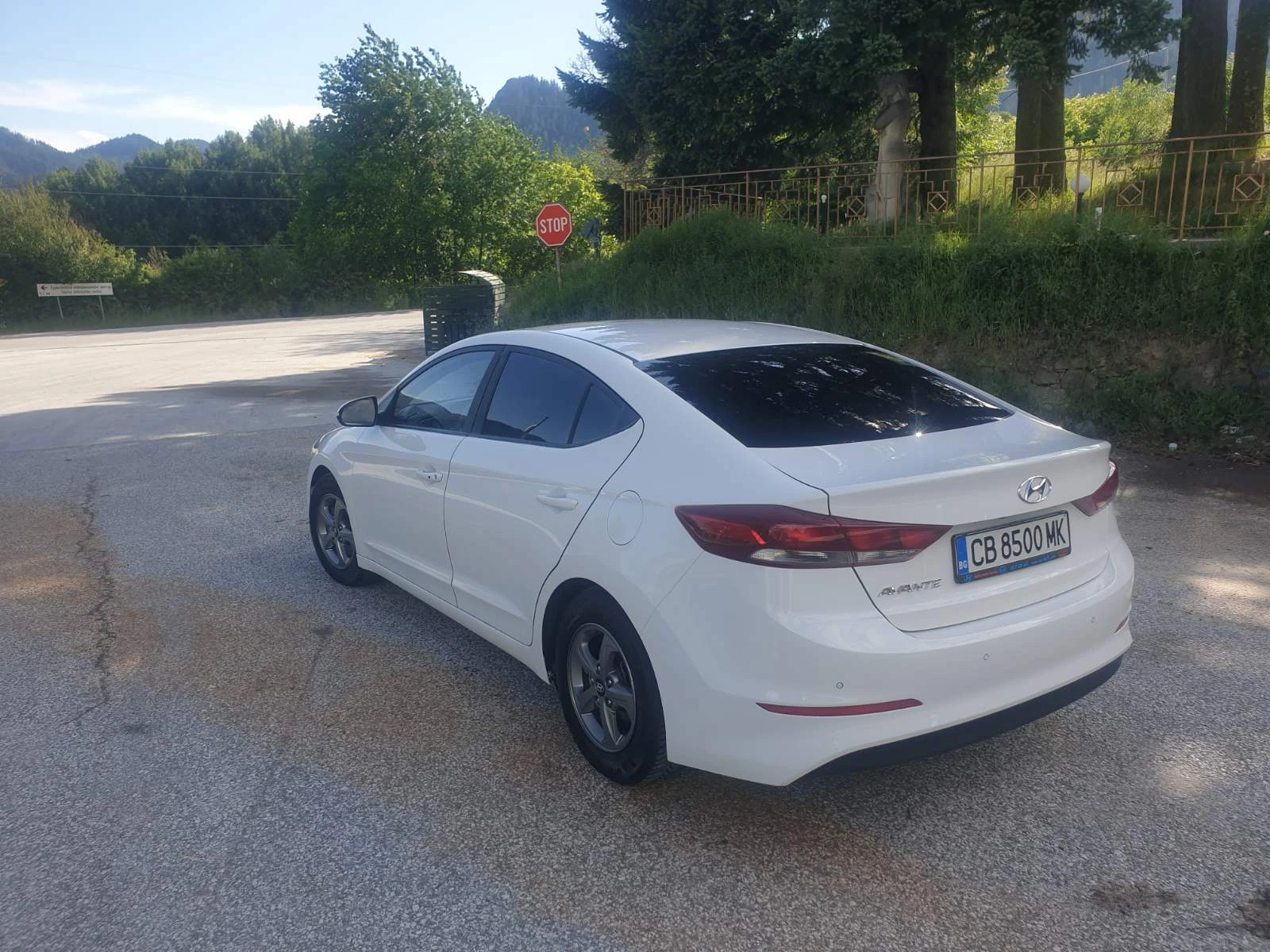 Hyundai Elantra САМО НА ГАЗ  , снимка 2 - Автомобили и джипове - 54971451
