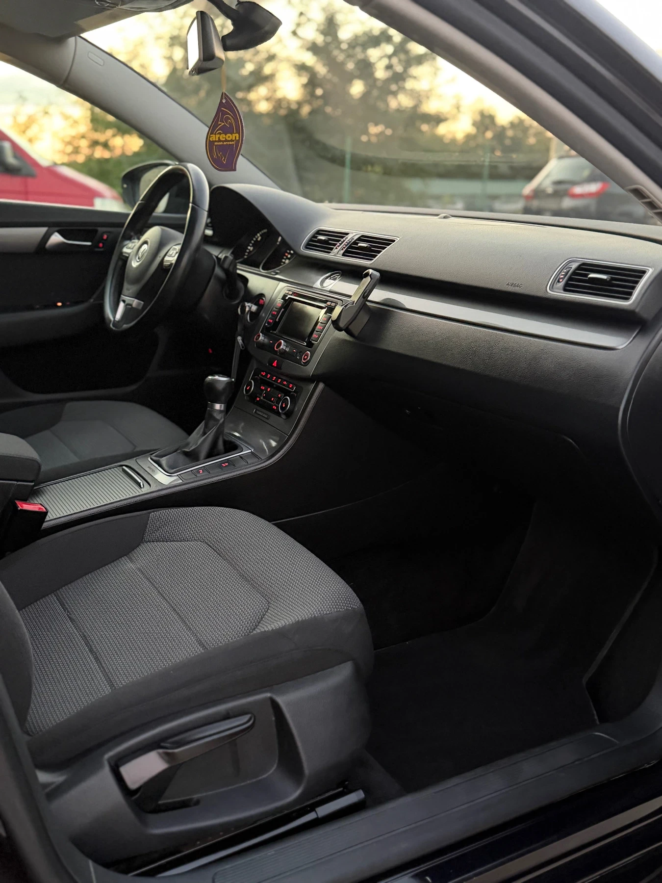 VW Passat 2.0 TDI * 140 к.с * 4x4 * Панорама, снимка 8 - Автомобили и джипове - 55647072