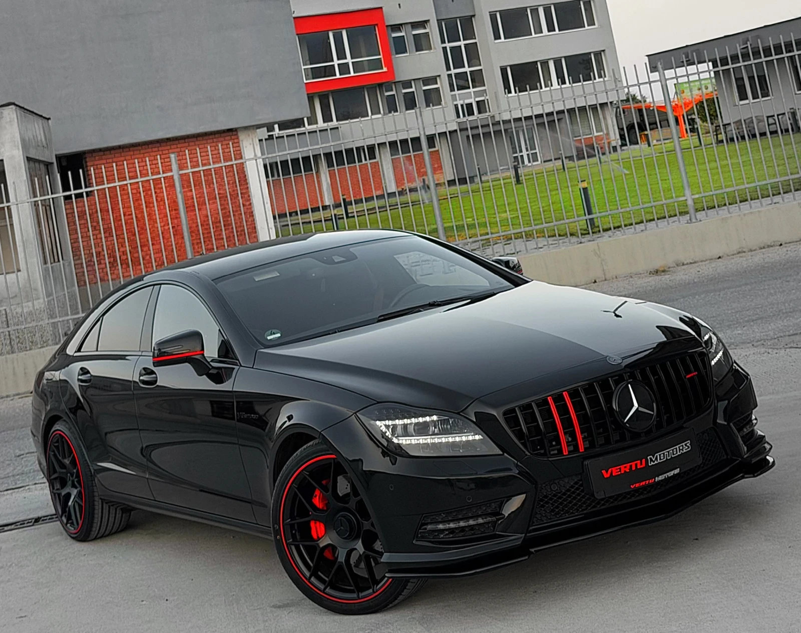 Mercedes-Benz CLS 500 4.7 V8/ 4MATIC/ 63 AMG/ 3xTV/ ALCANTARA/