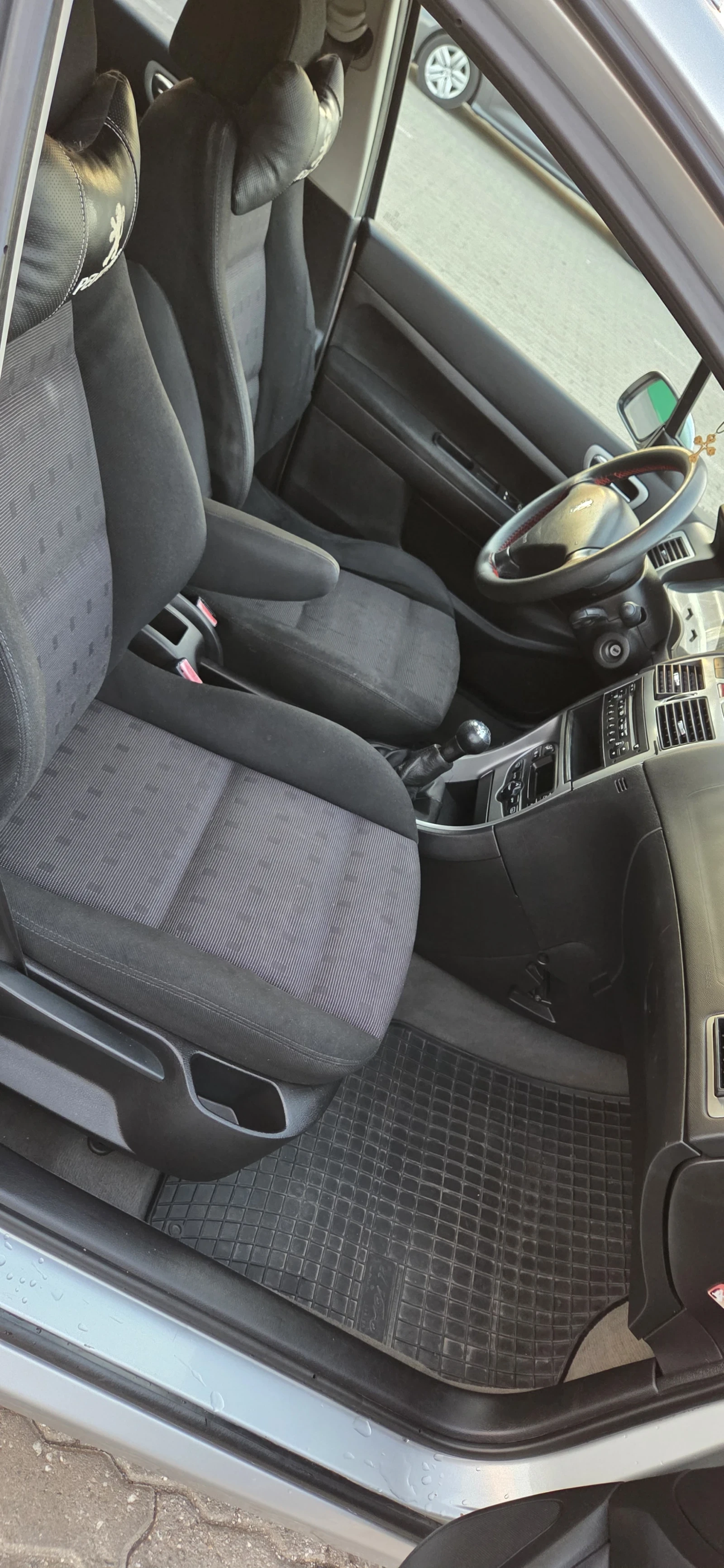 Peugeot 307, снимка 7 - Автомобили и джипове - 56061549