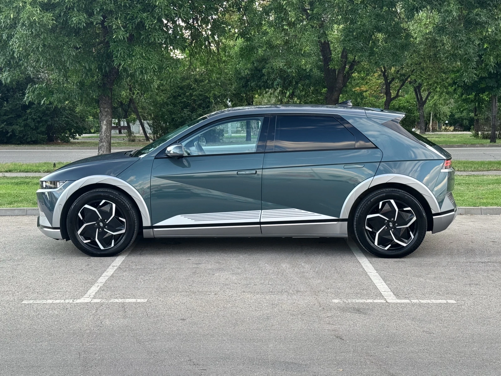 Hyundai Ioniq 5 UNIQ AWD 77.4 kWh, снимка 2 - Автомобили и джипове - 56151537