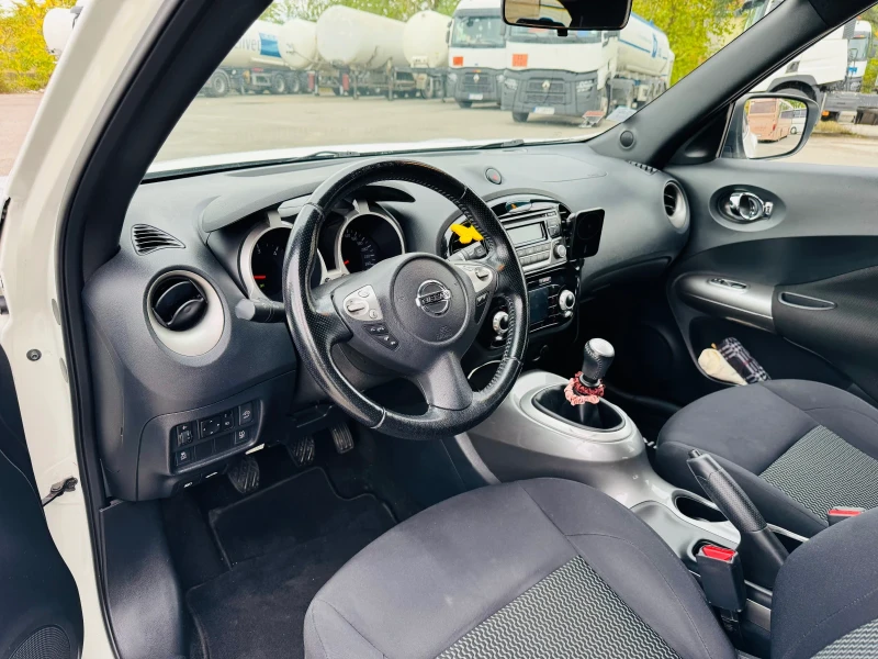 Nissan Juke, снимка 8 - Автомобили и джипове - 47558332