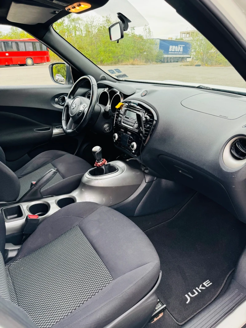 Nissan Juke, снимка 9 - Автомобили и джипове - 47558332