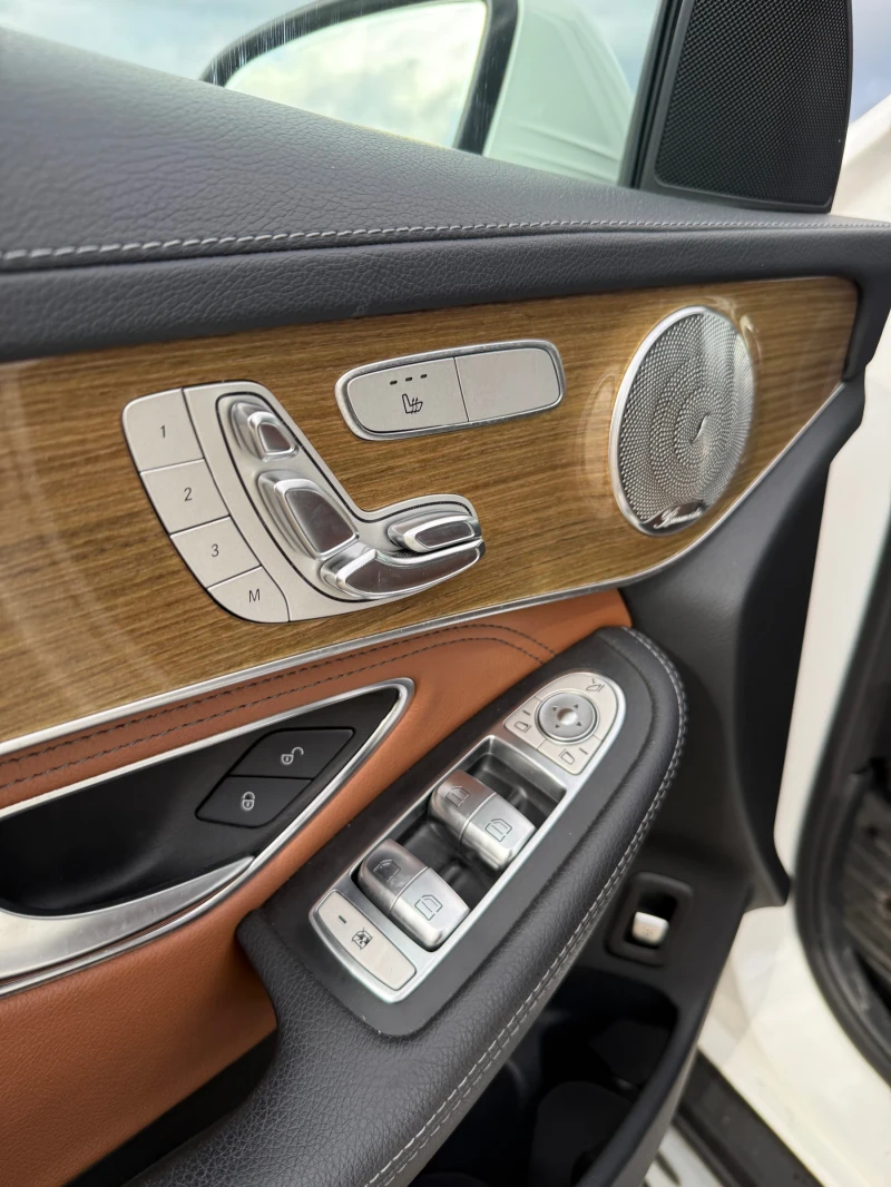 Mercedes-Benz GLC 300, снимка 7 - Автомобили и джипове - 53080393