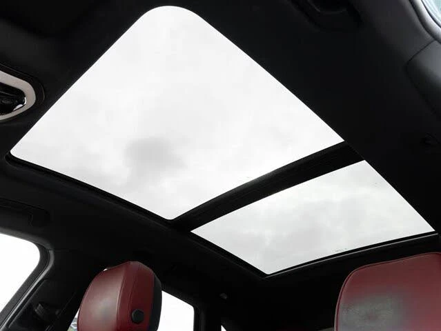 Porsche Macan  AWD * PREMIUM * АвтоКредит* (ЦЕНА ДО БГ), снимка 16 - Автомобили и джипове - 53276106