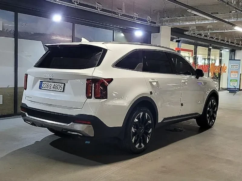 Kia Sorento 2.5L турбо (T-GDI) / Carfax, снимка 4 - Автомобили и джипове - 54918899