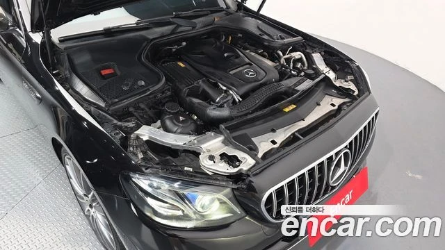 Mercedes-Benz E 300 | TOP SERVICE AMG OPTIC, снимка 6 - Автомобили и джипове - 55712505