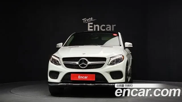 Mercedes-Benz GLE 350 КУПЕ * 360 КАМЕРИ * ДВД * АСИСТ ПАКЕТ *  * , снимка 3 - Автомобили и джипове - 55791335