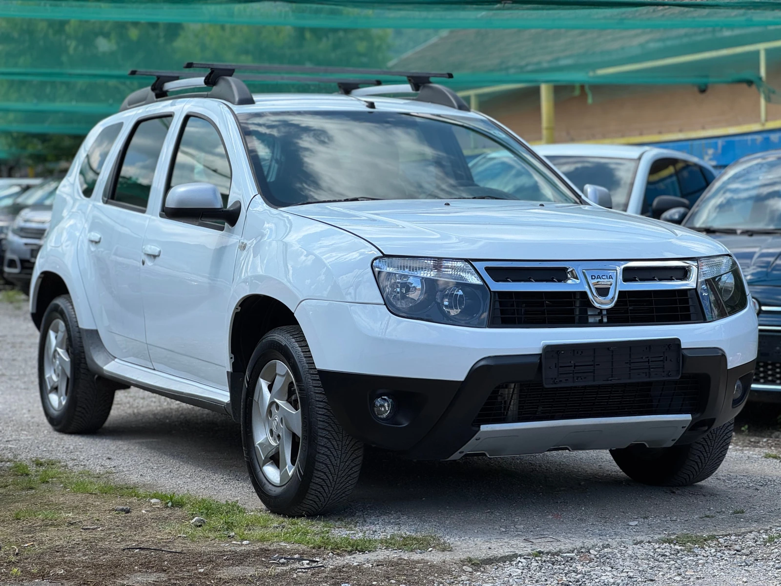 Dacia Duster 1.6i 4x4 KLIMATIK, снимка 1