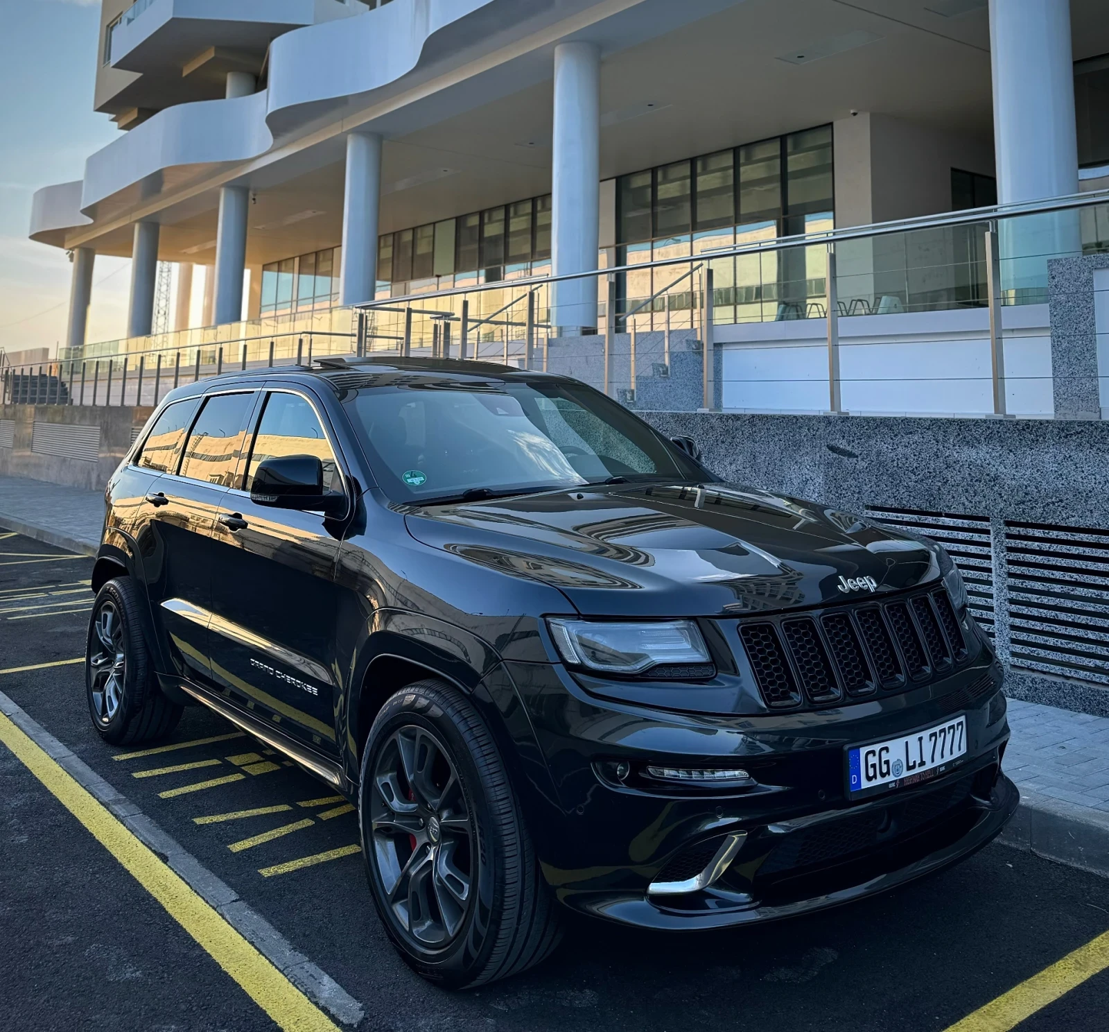 Jeep Grand cherokee SRT 6.4L - изображение 3