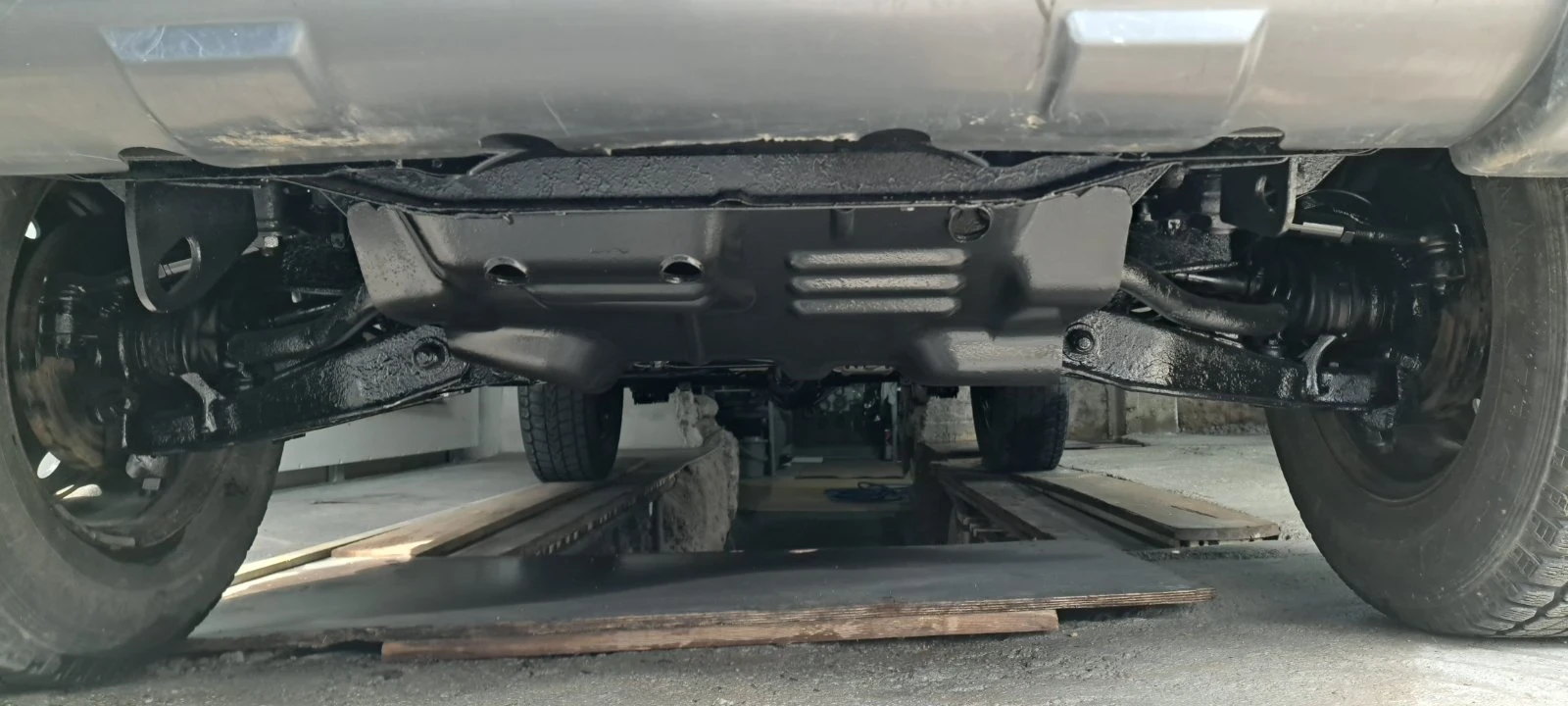 Nissan Terrano, снимка 9 - Автомобили и джипове - 53539123