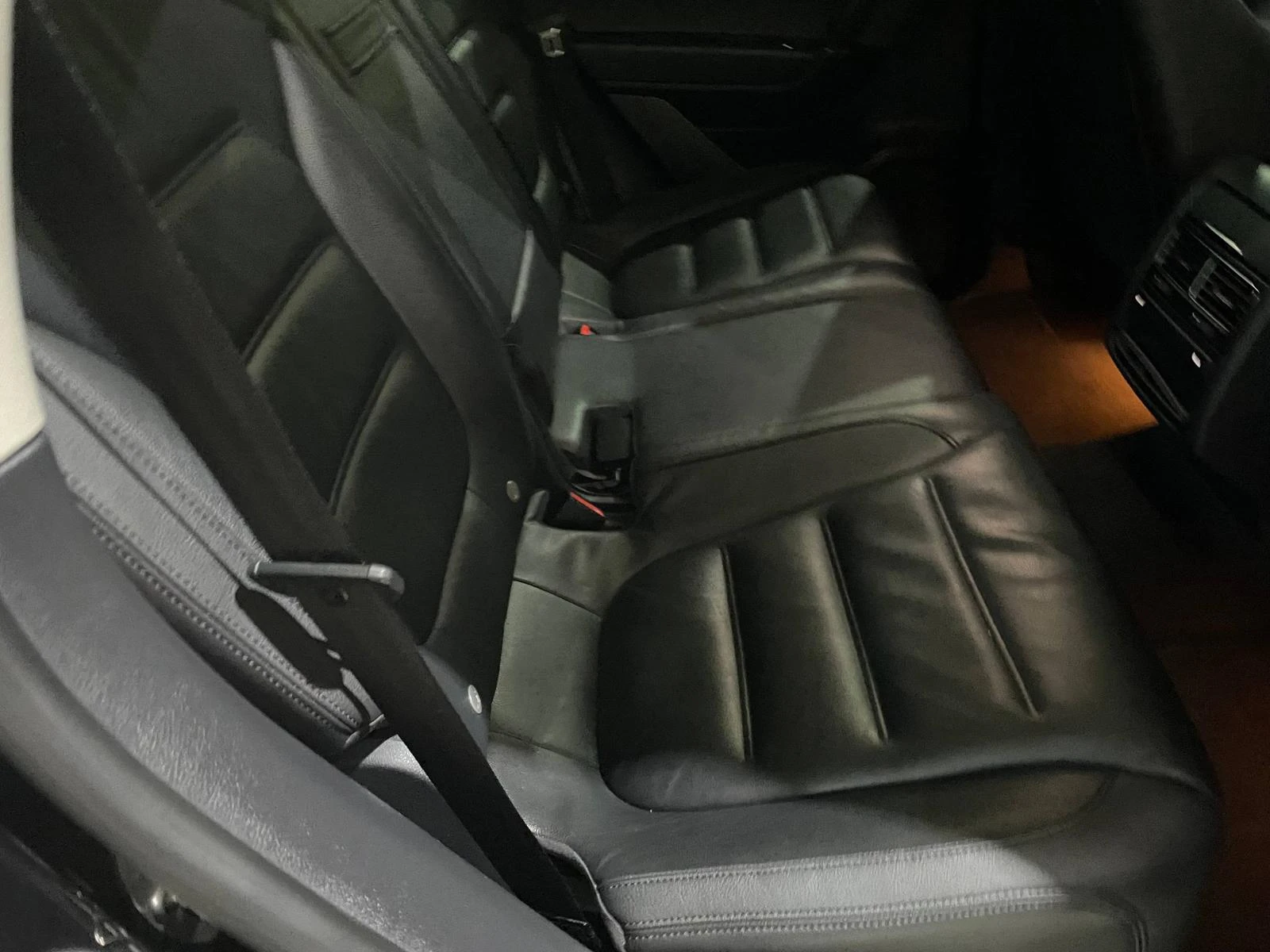 VW Touareg 3.0 TDI 4motin ! Exclusive ! FaceLift !, снимка 12 - Автомобили и джипове - 54150014