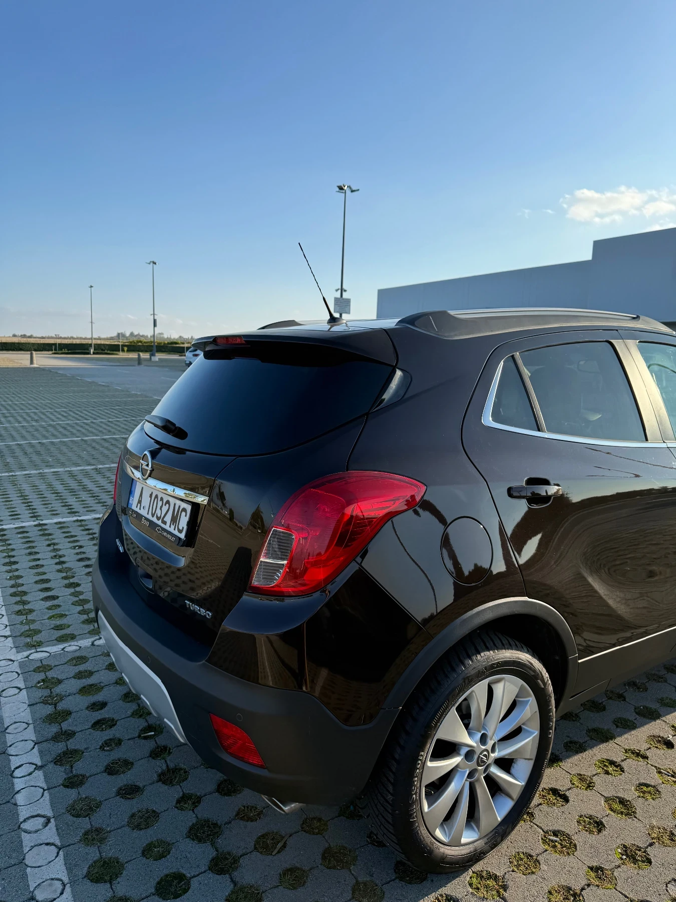 Opel Mokka, снимка 4 - Автомобили и джипове - 54316099