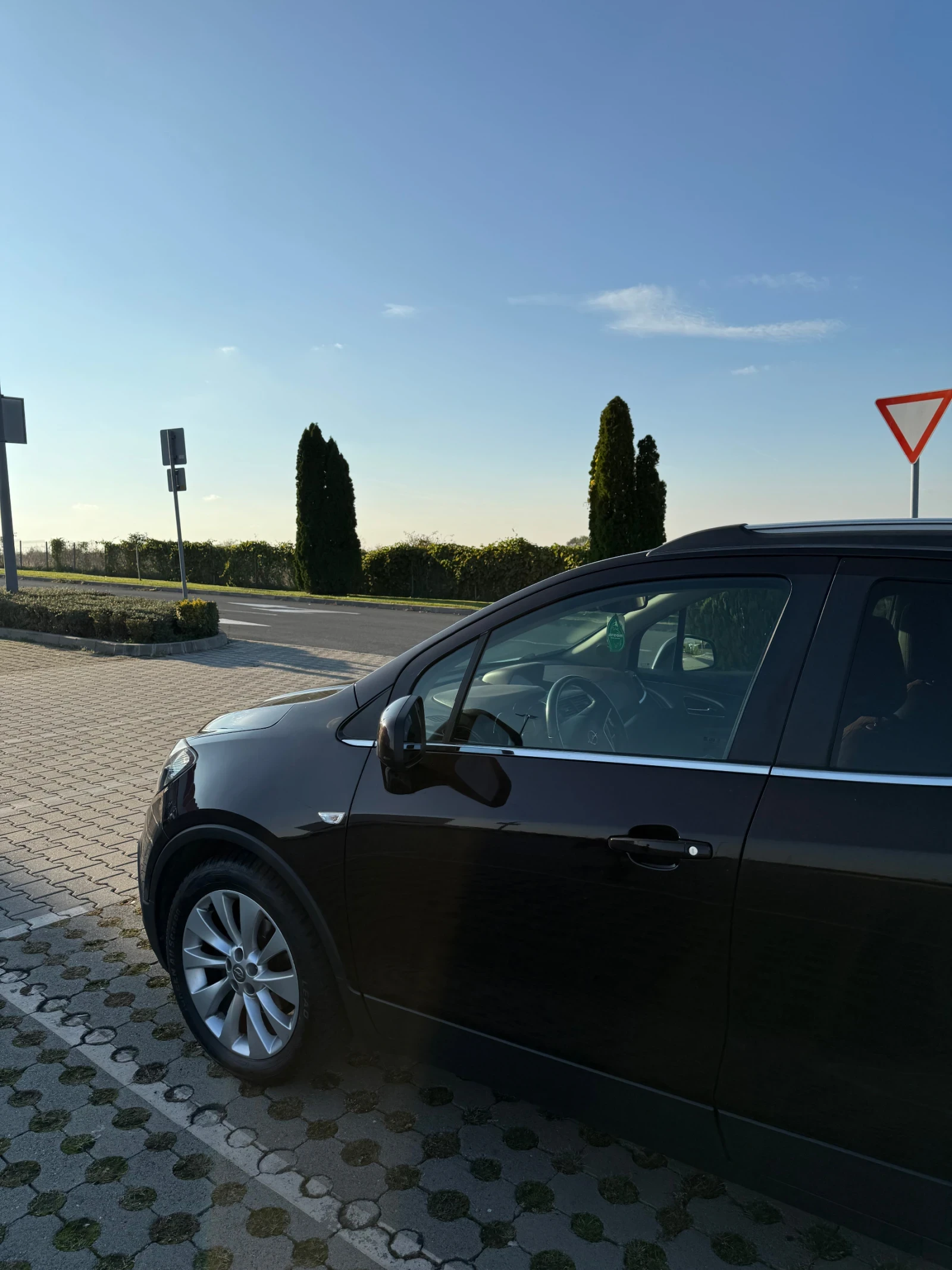 Opel Mokka, снимка 6 - Автомобили и джипове - 54316099