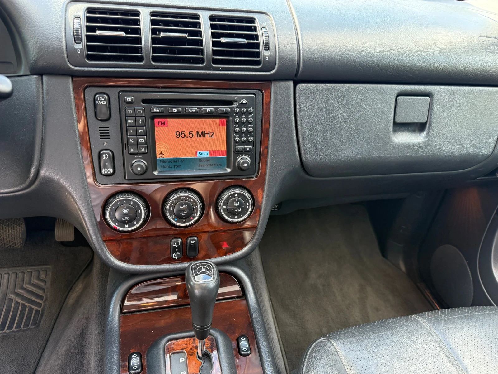 Mercedes-Benz ML 270 Facelift* Кожа* Navi* Top* , снимка 9 - Автомобили и джипове - 54413992