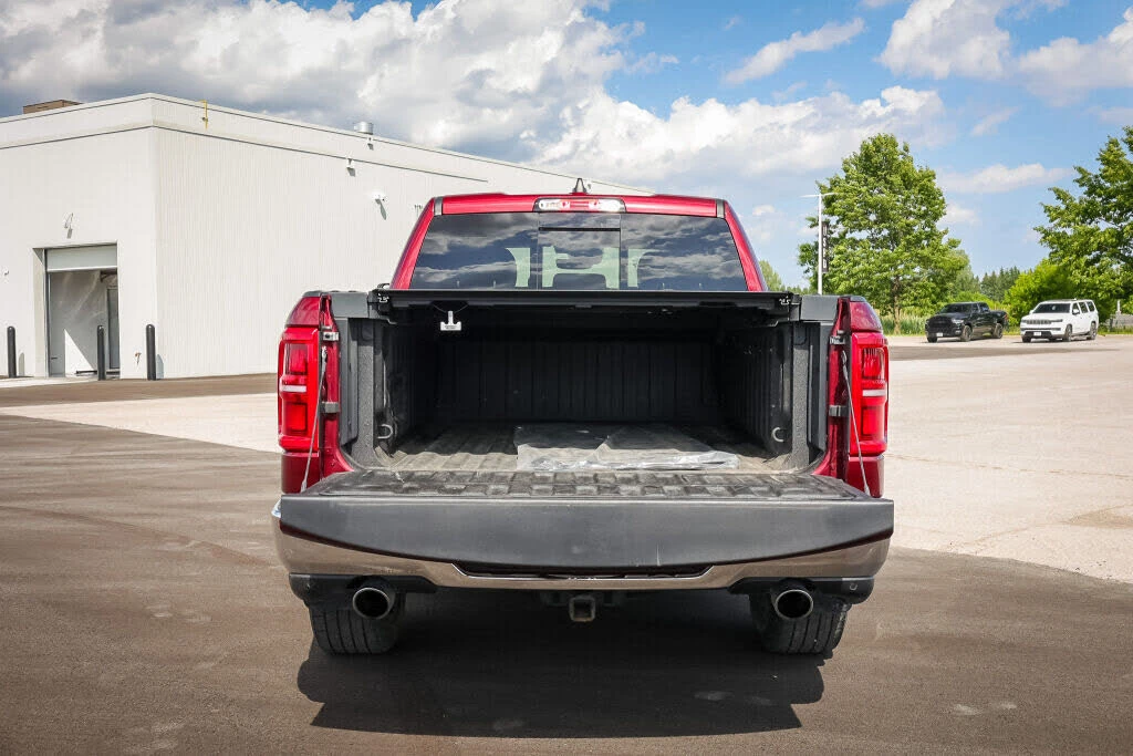 Dodge RAM 1500 Limited Crew Cab 4WD, снимка 7 - Автомобили и джипове - 54611833