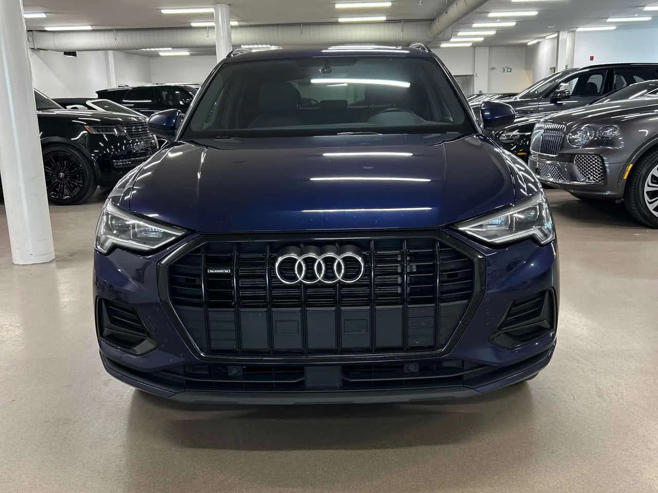 Audi Q3 * 45 TFSI quattro* 2 КЛЮЧА * БЕЗ ИНЦИДЕНТИ * , снимка 5 - Автомобили и джипове - 55245617
