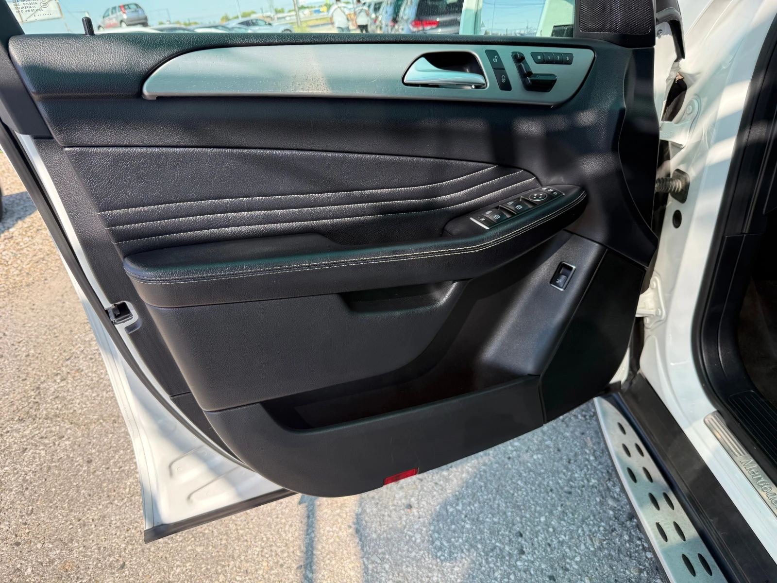 Mercedes-Benz ML 350 AMG  Вакуум, снимка 6 - Автомобили и джипове - 55483606