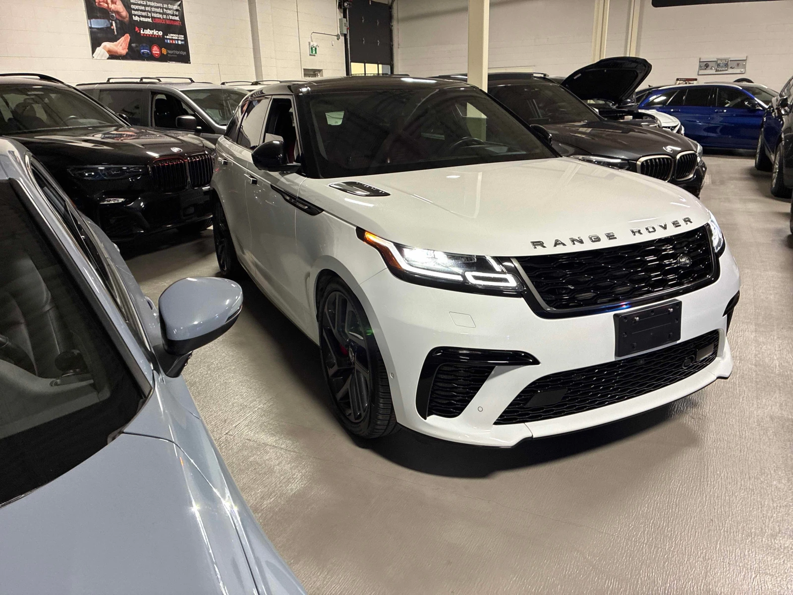 Land Rover Range Rover Velar * SV Autobiography Dynamic * CARFAX * ОПЦИЯ ЗА ФИН, снимка 3 - Автомобили и джипове - 55939992