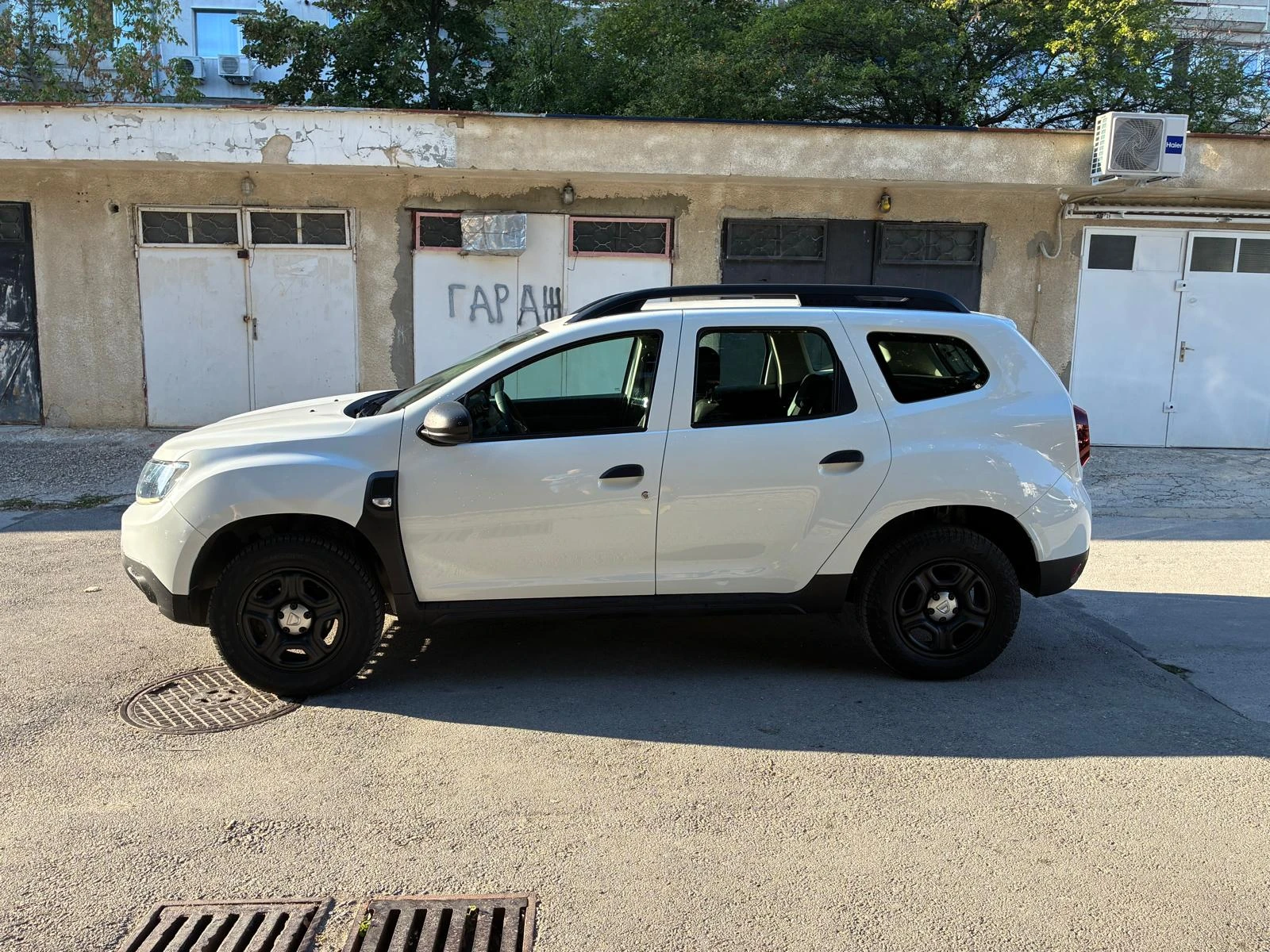 Dacia Duster, снимка 3 - Автомобили и джипове - 56537407