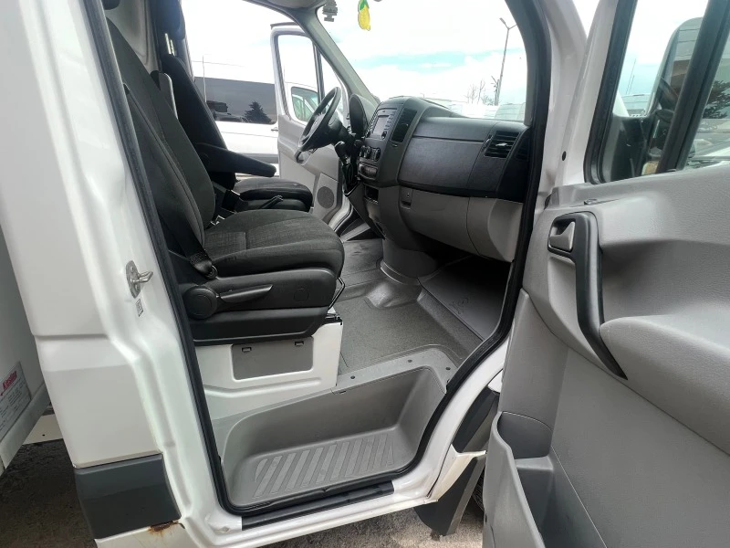 Mercedes-Benz Sprinter 316 Хладилен , Thermo King , 3, 40 м , 2хАгрегата, снимка 12 - Бусове и автобуси - 42427118