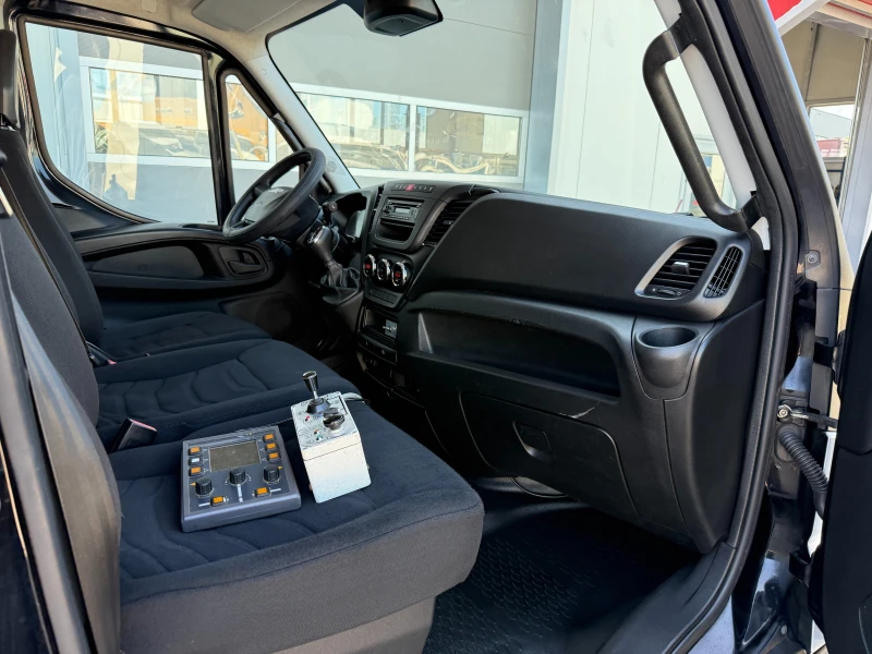 Iveco Daily Снегорин с Опесъчител 35 C 13 Категория &#34;Б&#34, снимка 12 - Камиони - 50520945