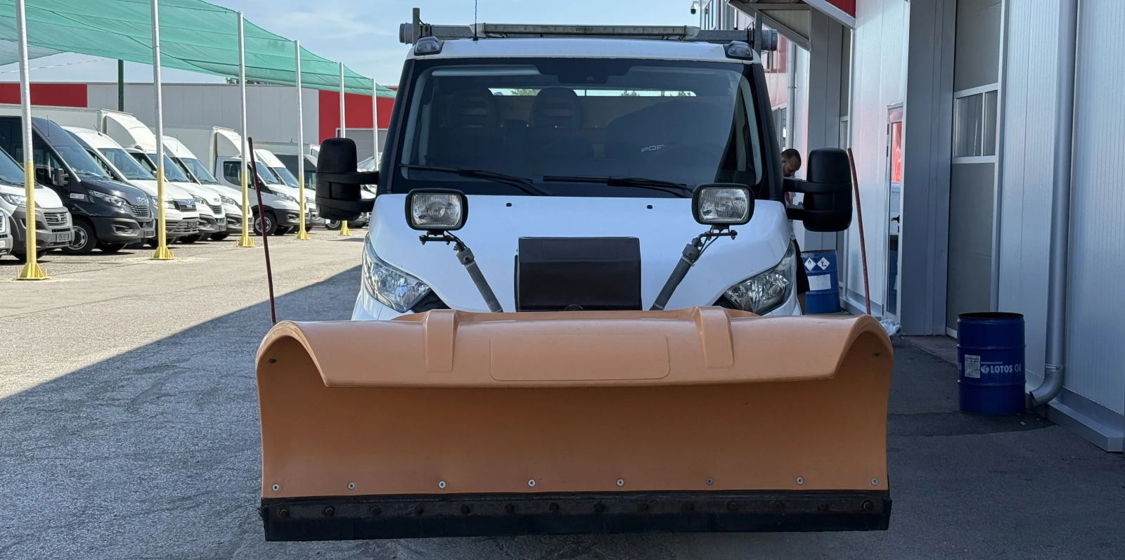 Iveco Daily Снегорин с Опесъчител 35 C 13 Категория "Б" - изображение 8
