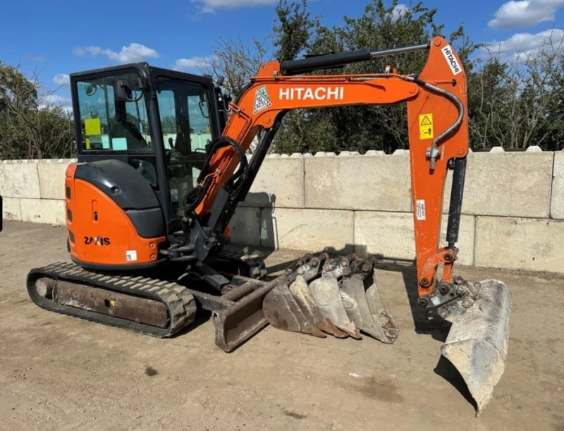 Багер Hitachi ZX33U-6 CLR, снимка 2 - Индустриална техника - 47202114