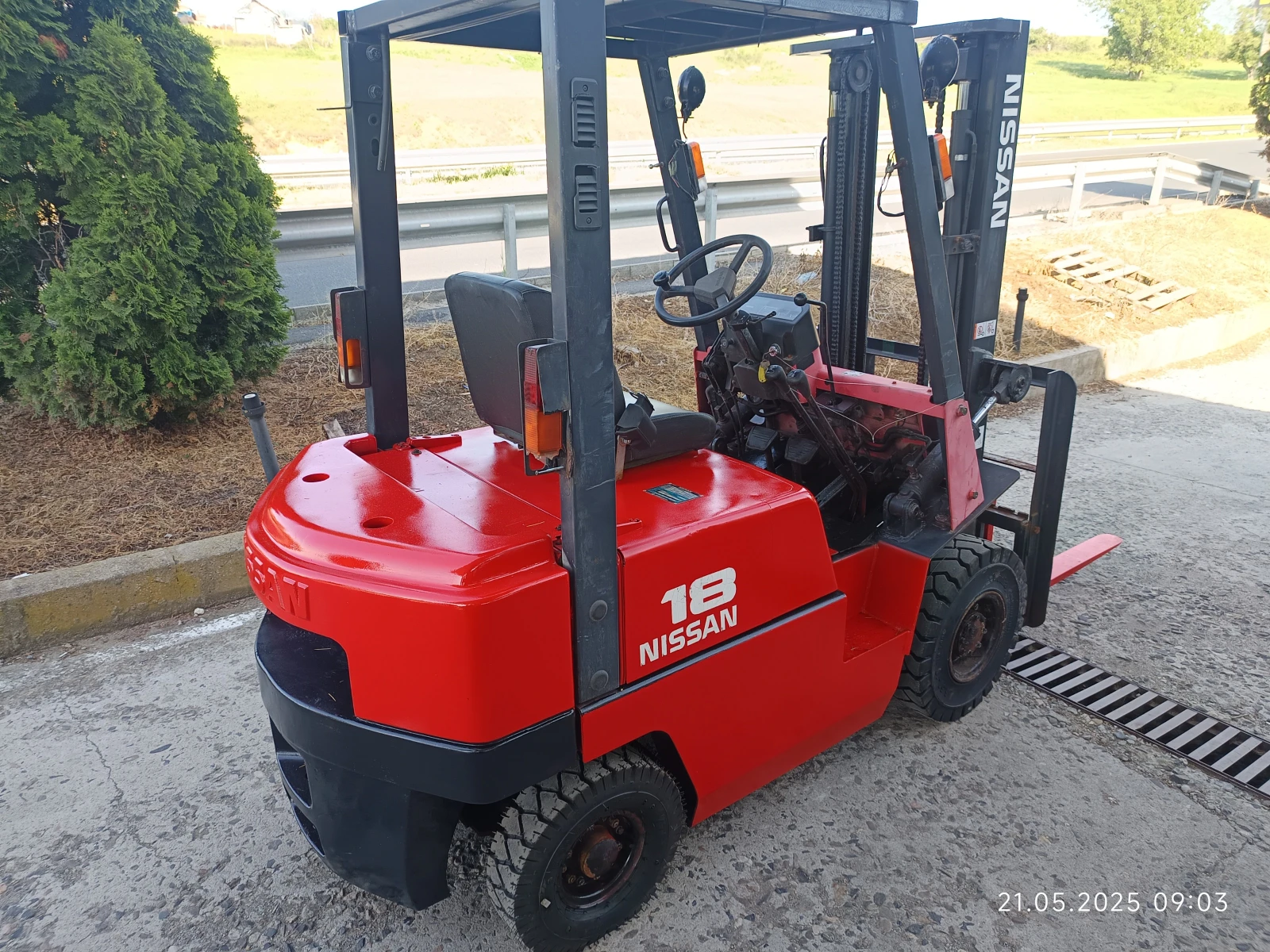 Мотокар Nissan  НОВ ВНОС 1.8кг, снимка 1