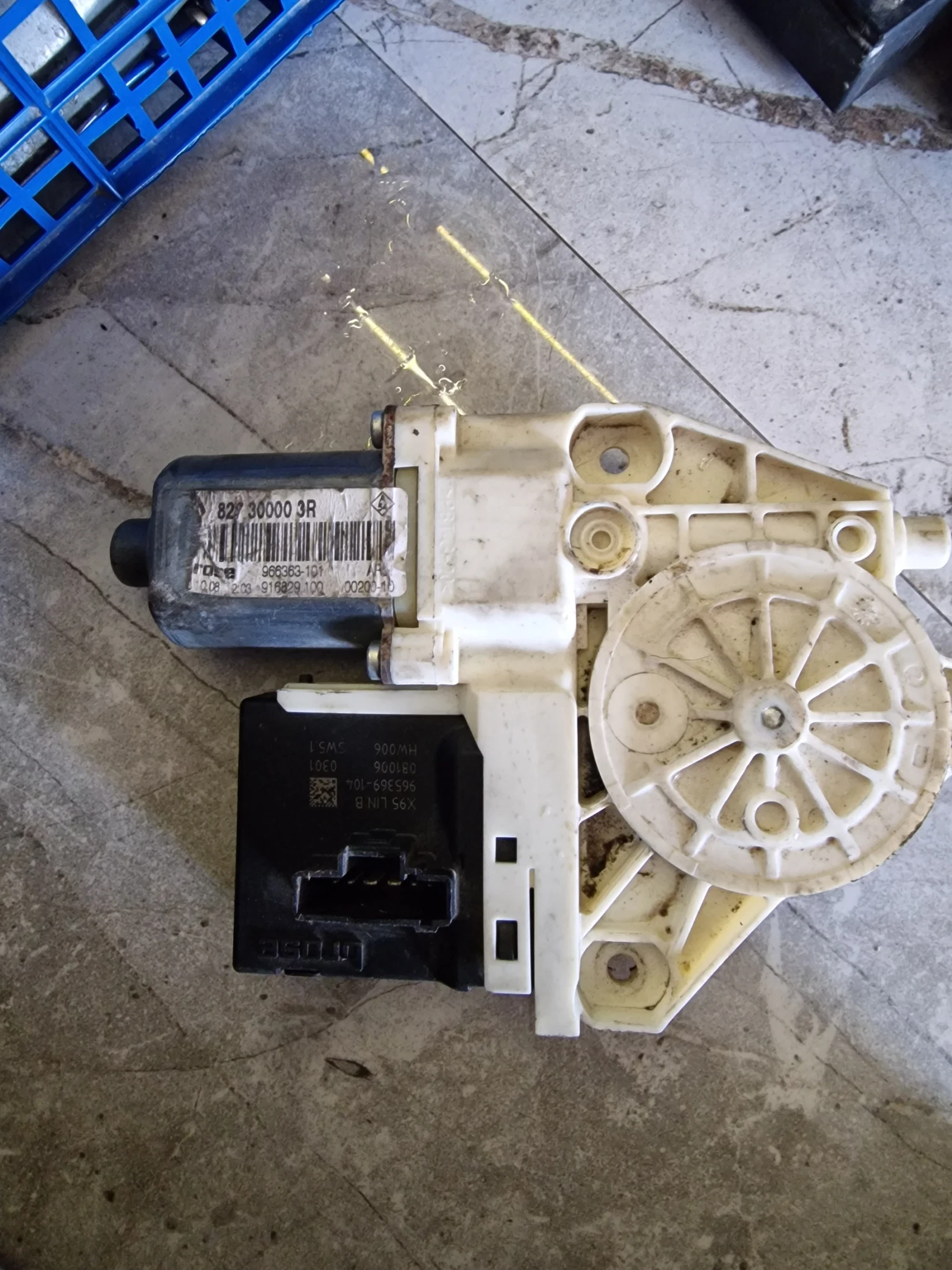 827300003R       RENAULT MEGANE  | Mobile.bg   1