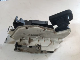 ����� �� �������� �� ����� (����� �����) 5E0839016 Skoda Octavia