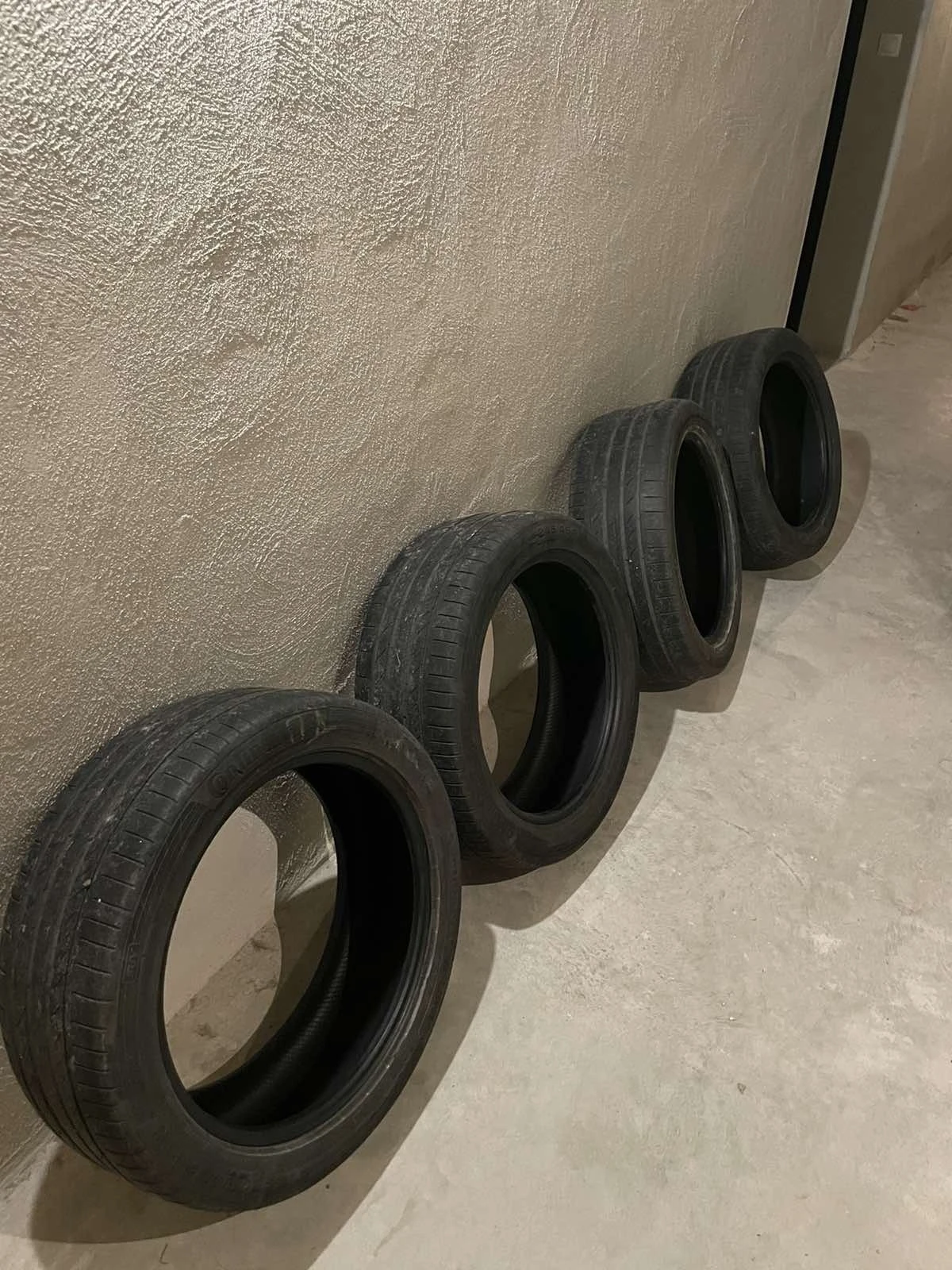 ���� 245/45R19 | Mobile.bg � ����������� 1