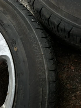 Гуми Летни 225/55R16, снимка 3 - Гуми и джанти - 47045160