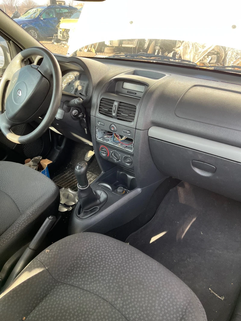 Renault Clio 2бр. 1.5DCI, снимка 3 - Автомобили и джипове - 47587496