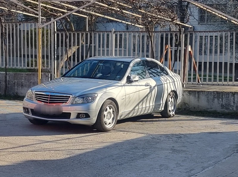 Mercedes-Benz C 220, снимка 6 - Автомобили и джипове - 47562547