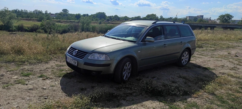 VW Passat, снимка 4 - Автомобили и джипове - 46817459