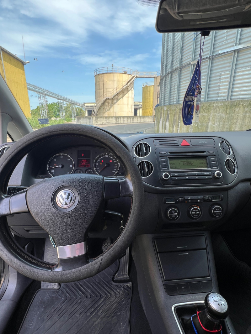 VW Golf Plus, снимка 8 - Автомобили и джипове - 46069540