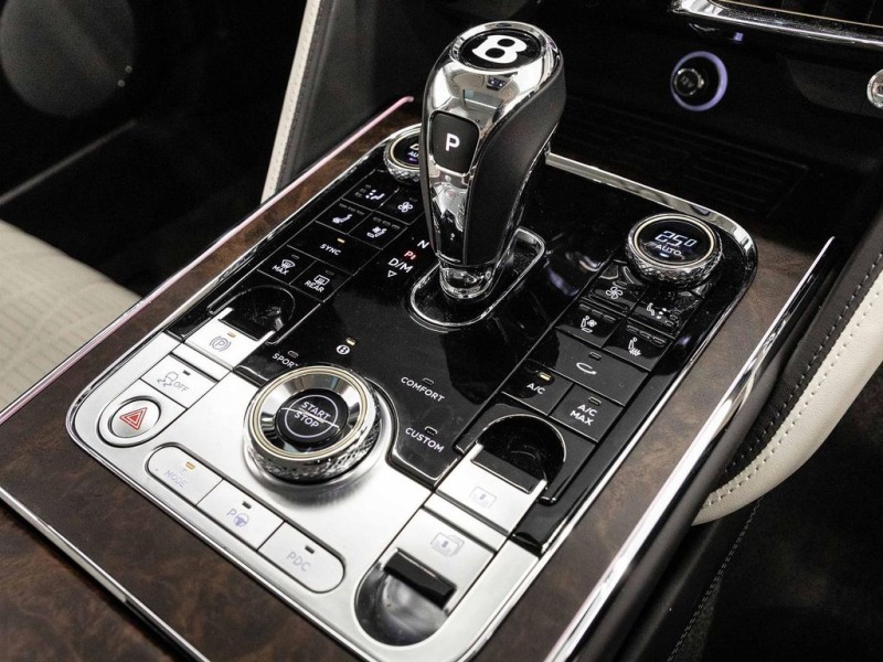 Bentley Flying Spur S Hybrid = Azure= Night Vision Гаранция, снимка 11 - Автомобили и джипове - 46384041