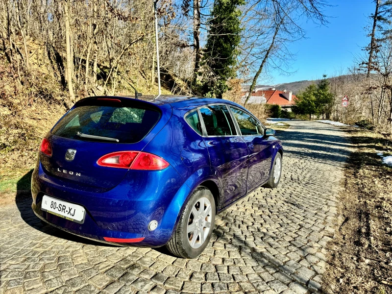 Seat Leon 1.6/газ , снимка 4 - Автомобили и джипове - 48619823