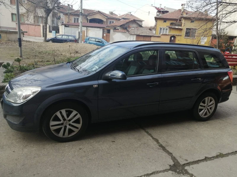 Opel Astra, снимка 4 - Автомобили и джипове - 48787905