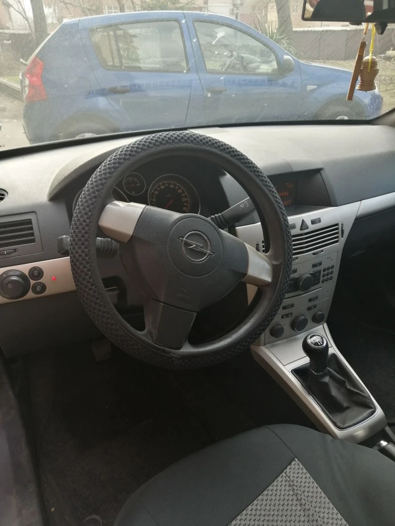 Opel Astra, снимка 11 - Автомобили и джипове - 48787905