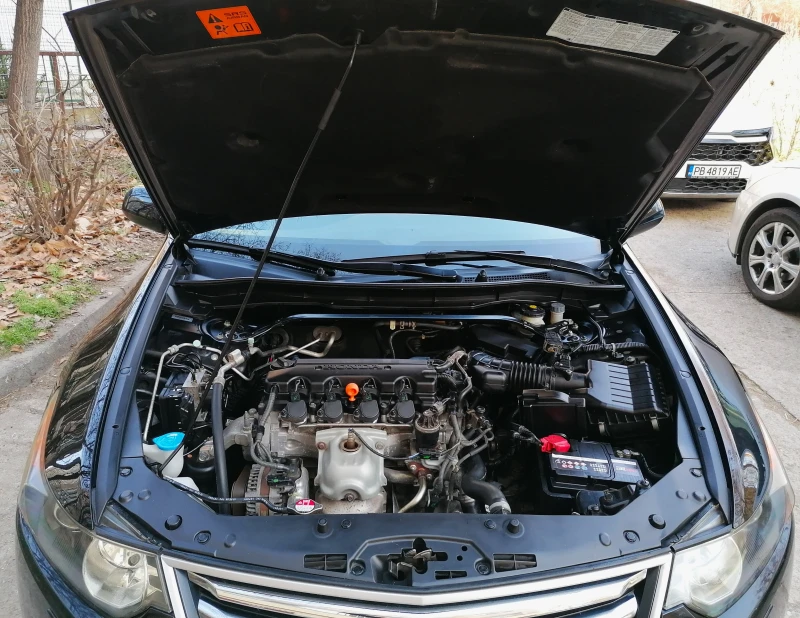 Honda Accord EXECUTIVE.2.0 i-VTEC кожа.Панорамен люк, снимка 15 - Автомобили и джипове - 49582789