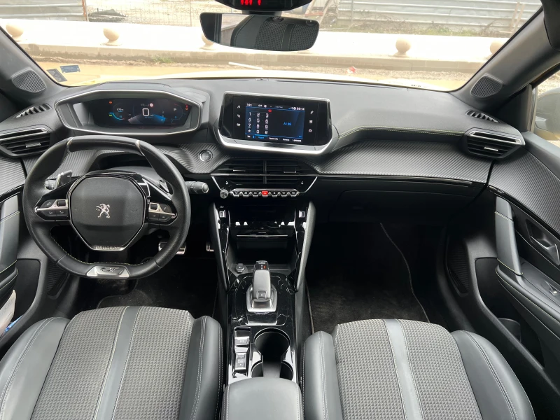 Peugeot 208, снимка 9 - Автомобили и джипове - 49592431