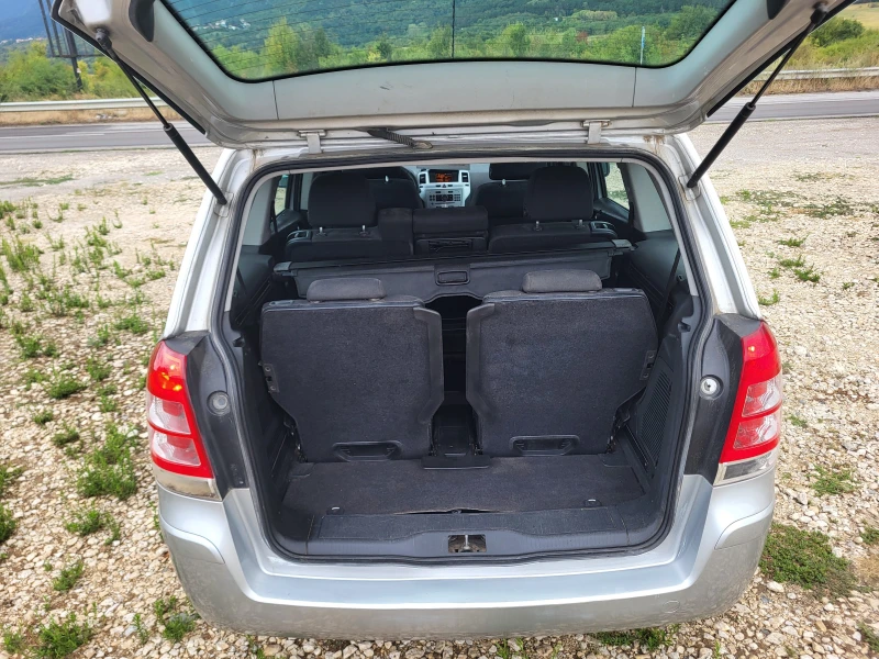 Opel Zafira 1.8i, снимка 11 - Автомобили и джипове - 51427922