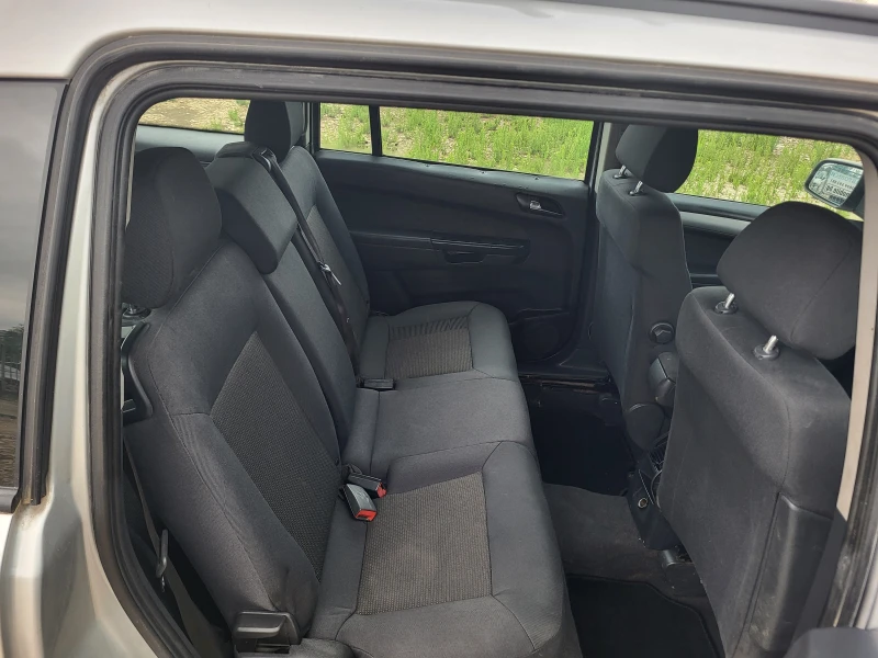 Opel Zafira 1.8i, снимка 12 - Автомобили и джипове - 51427922