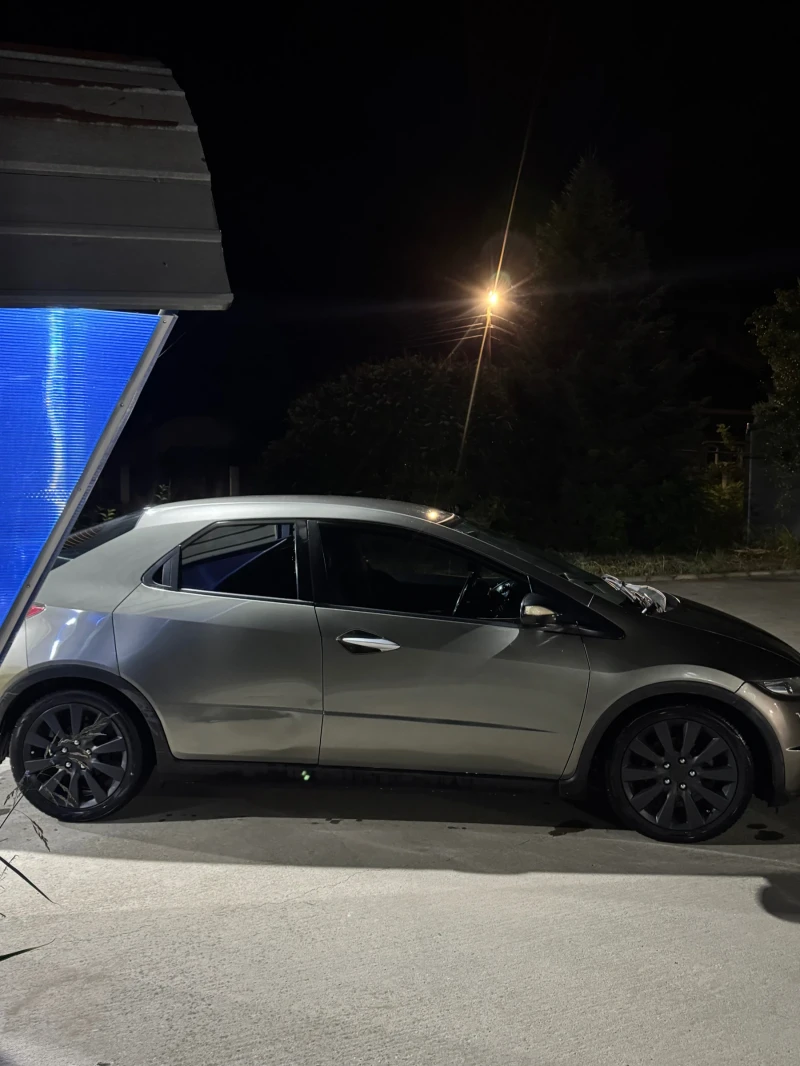 Honda Civic, снимка 7 - Автомобили и джипове - 52681371