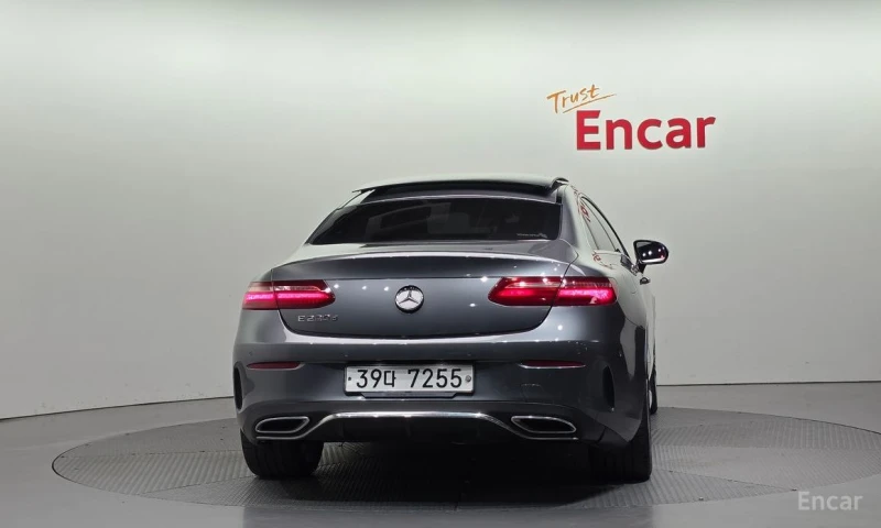 Mercedes-Benz E 220, снимка 4 - Автомобили и джипове - 52665883