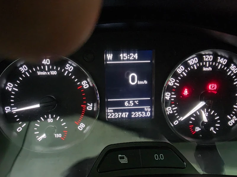 Skoda Rapid 1.2 TSI, снимка 6 - Автомобили и джипове - 53191866